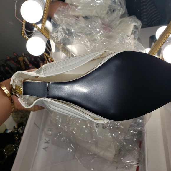 Akira White Ankle Boots - Picture 5 of 7